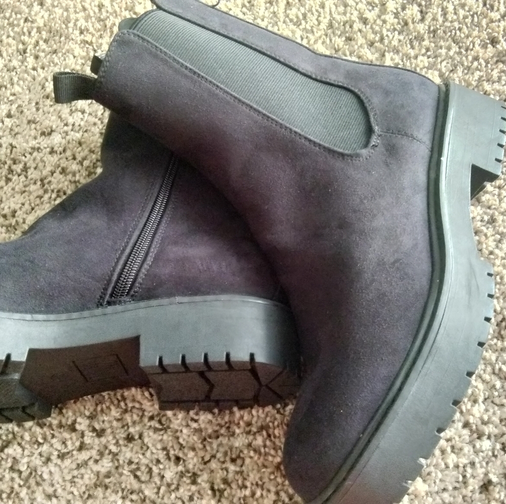 Time and Tru Black Calf Length Size 10 Boots